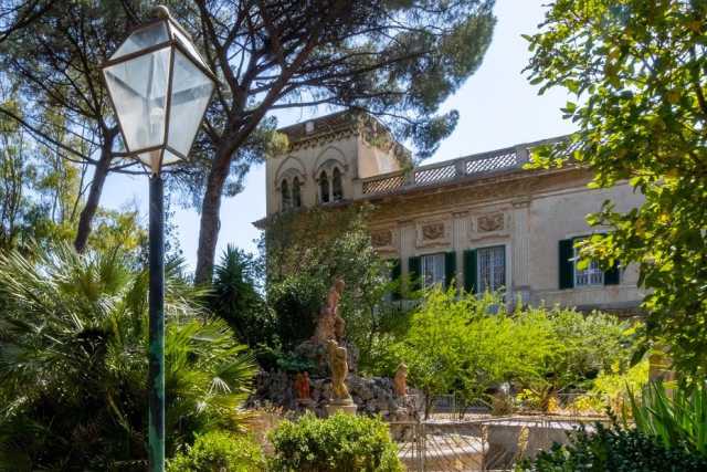 Villa Bonomo svelata: viaggio nell'antica dimora nascosta da sempre agli occhi dei baresi